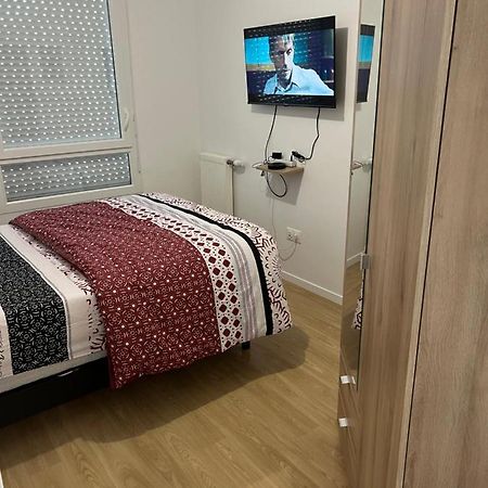 Champions Home Сарсел Екстериор снимка